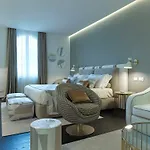 Byron 호텔 5*