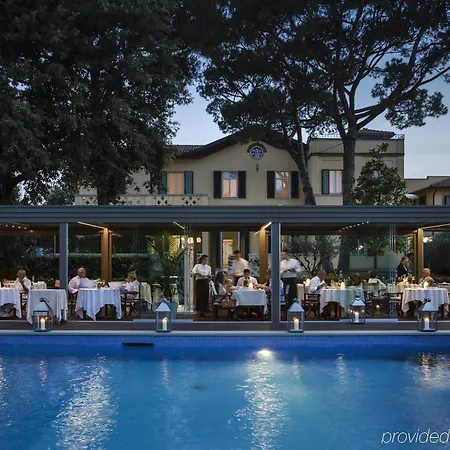 Byron 5* Forte dei Marmi