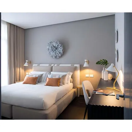 Byron Hotell 5*