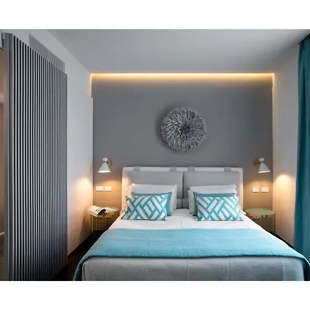 Byron Hotel 5*