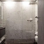 Byron Hotel