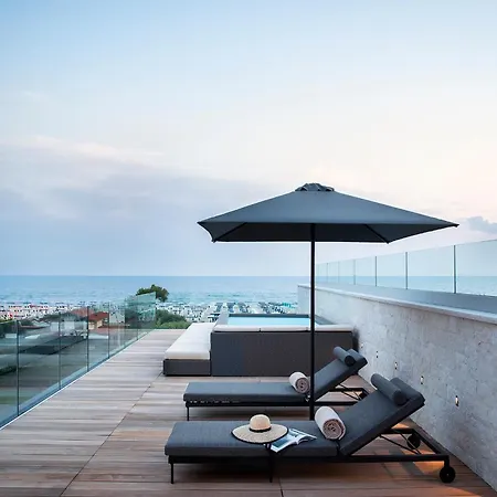 Byron Forte dei Marmi