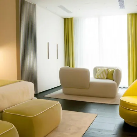 Byron Hotel 5*